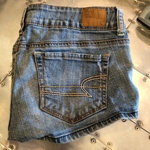 American Eagle short shorts, size 4,distressed